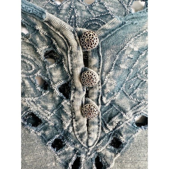 Free People As Seen On Vampire Diaries Luna Top Blue Size Small Eyelet Boho - Picture 7 of 11